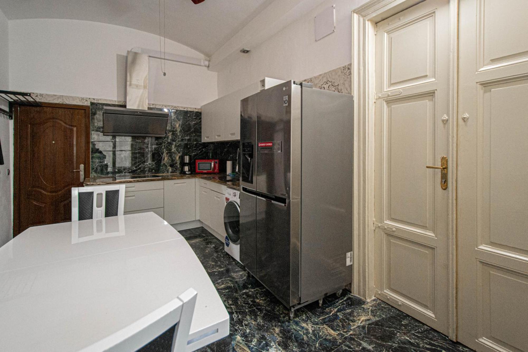 Апартаменты The Grand Royal 3Bdr Heart Of Old Town Прага Экстерьер фото
