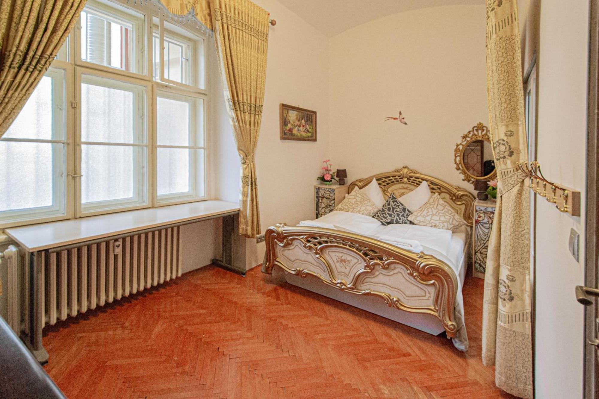 Апартаменты The Grand Royal 3Bdr Heart Of Old Town Прага Экстерьер фото